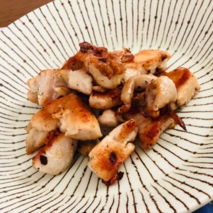 モモ肉が無くムネ肉で作ってみましたがとても簡単で美味しかったです♪
また作ってみます！